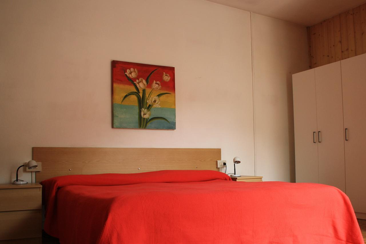 Albergo Della Posta กลูโซเน ภายนอก รูปภาพ