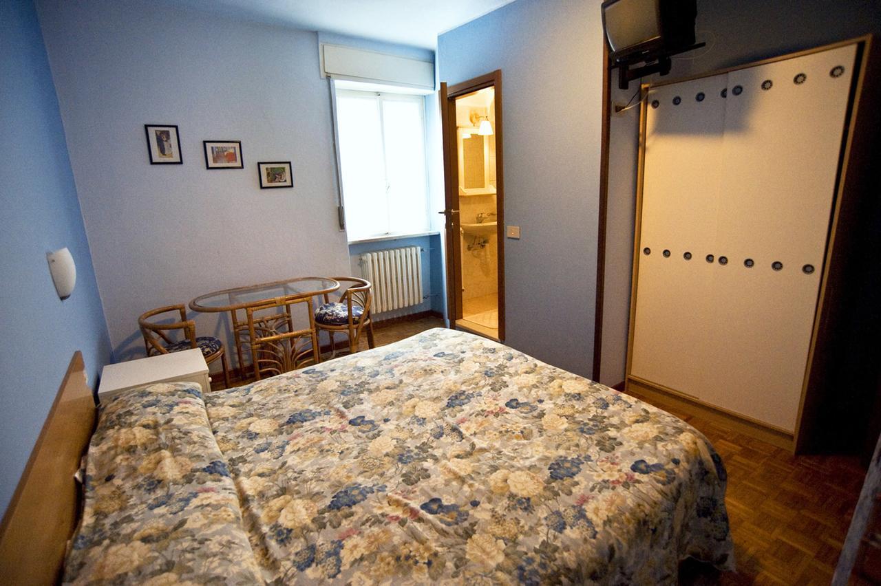 Albergo Della Posta กลูโซเน ภายนอก รูปภาพ